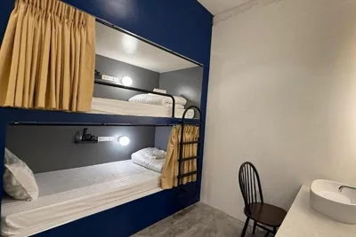 버짓 트윈룸 — Our Nomad Boutique Hostel